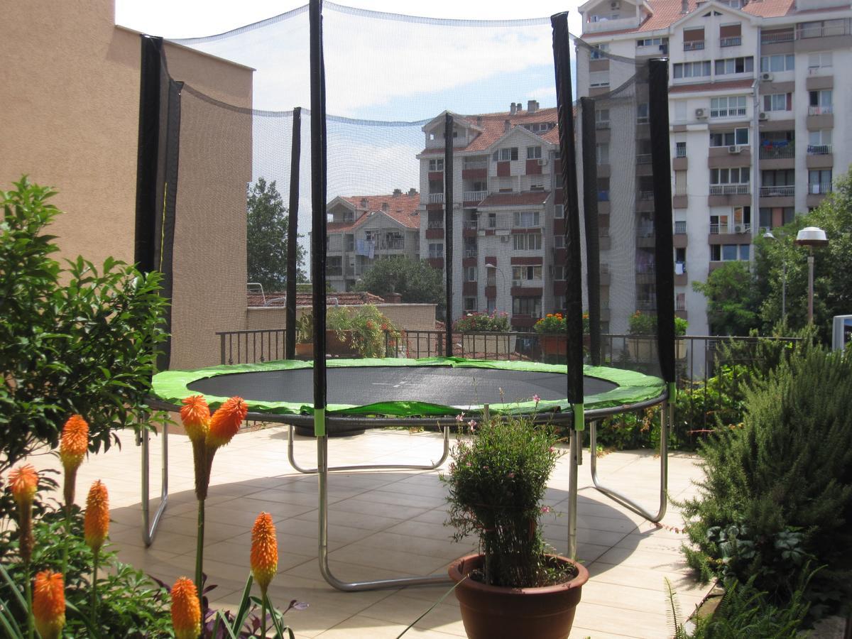 Apartments City Center Тиват Экстерьер фото