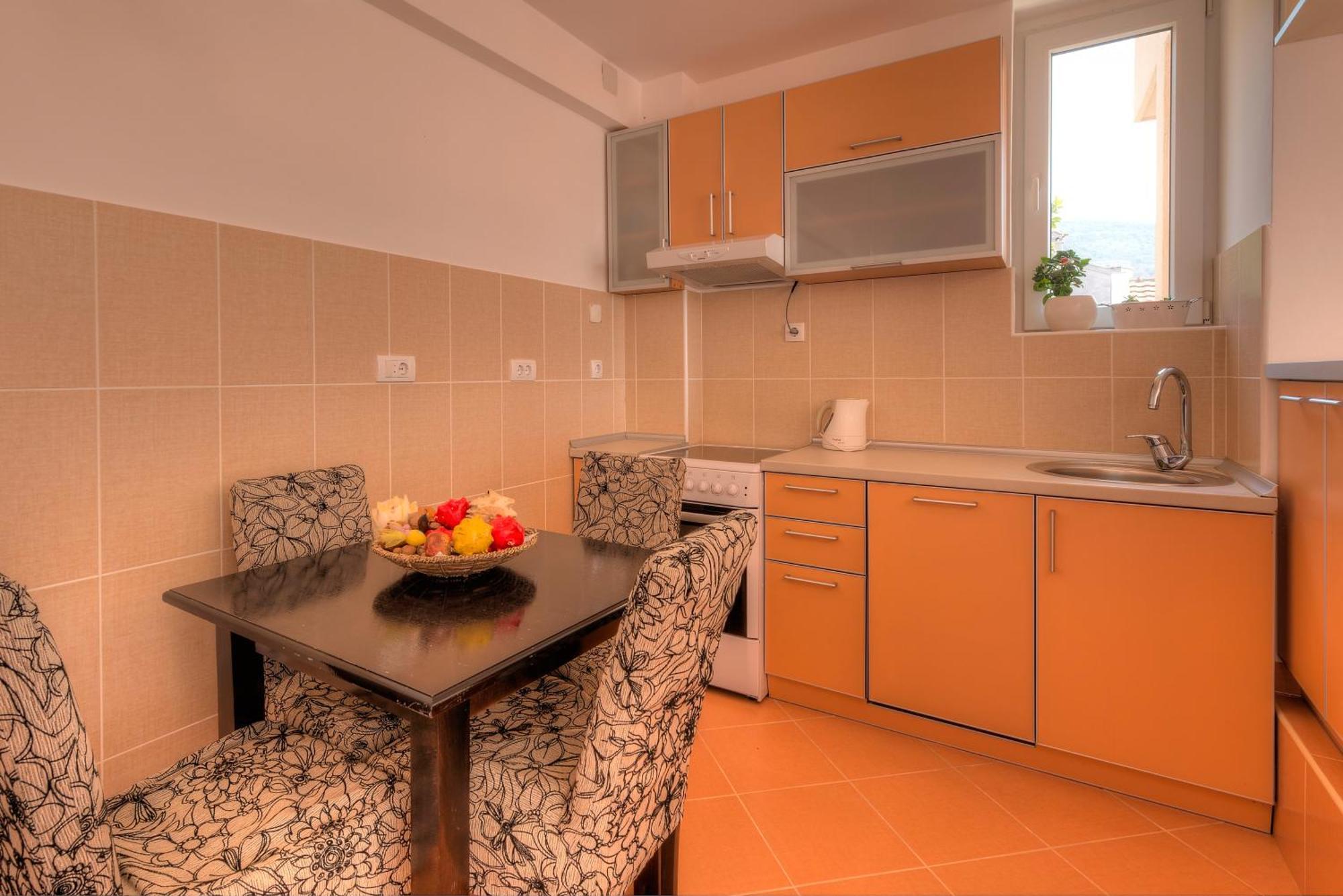 Apartments City Center Тиват Экстерьер фото